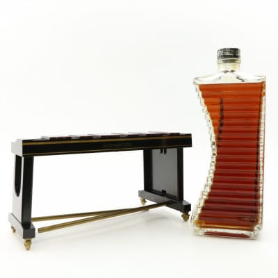 Suntory Brandy Extra Xylophone Decanter, 40% whisky bottle