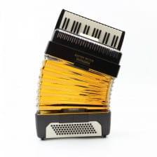 Yamazaki Accordion Decanter