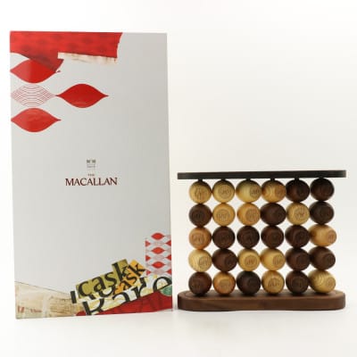 Macallan 'Connect Four' Desk Game whisky bottle