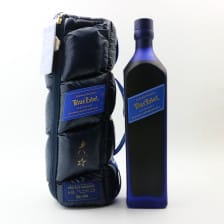 JOHNNIE WALKER BLUE LABEL ICE CHALET PERFECT MOMENT