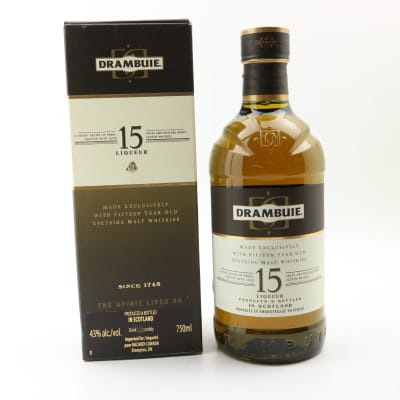 Drambuie 15 Year Old Whisky Liqueur, 43% whisky bottle