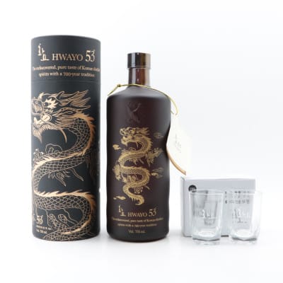 Hwayo 53º Soju 75cl with Shot Glasses