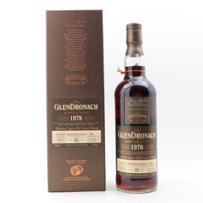 GlenDronach Single Cask #32 Year Old, Sherry Cask, Cask #1067, Batch No. 5, 2011, 53.3% whisky bottle
