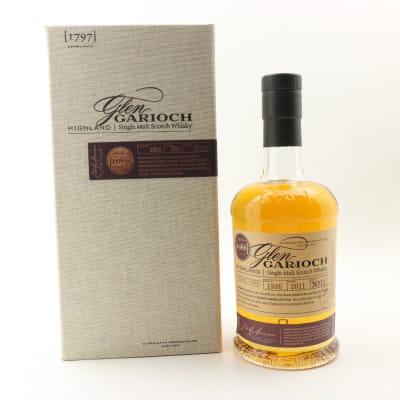 Glen Garioch 25 Year Old, North American Oak Cask, Batch No. 11, 2011, 54.6% whisky bottle