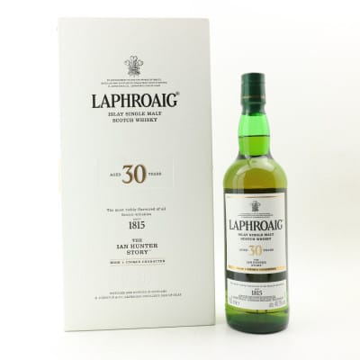 Laphroaig 30 Year Old Ian Hunter Story Book 1: Unique Character