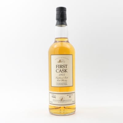 Highland Park First Cask #19 Year Old, Cask #4282, 1975, Direct Wines, 46% whisky bottle