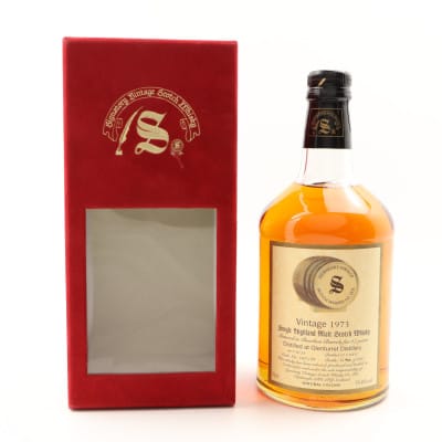 Glenturret 27 Year Old, American Oak Bourbon Cask, Cask #1367+68, 1973, Signatory Vintage, 55.4% whisky bottle