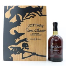 CUTTY SARK 25 YEAR OLD TAM O SHANTER BOOK