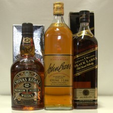 Johnnie Walker Black Label John Barr Chivas Regal 12