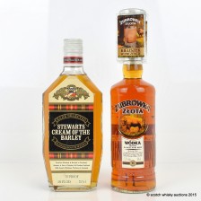 STEWARTS CREAM OF THE BARLEY 26 2 3 FL OZS   ZUBROWSKA ZLOTA VODKA 50CL