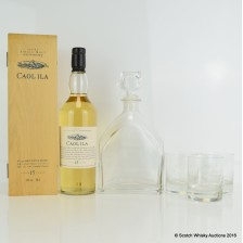 FLORA   FAUNA CAOL ILA 15 YEAR OLD IN WOODEN BOX WITH MATCHING DECANTER   3 GLASSES