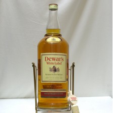 DEWAR S WHITE LABEL 4 5L WITH CRADLE   POURER