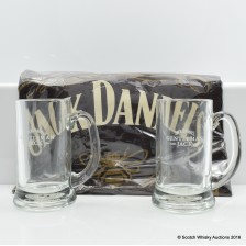 JACK DANIEL S TENNESSEE HONEY T  SHIRT   GENTLEMAN JACK GLASSES X 2