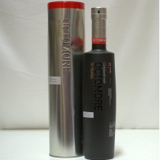 OCTOMORE 10 YEAR OLD  BASHED TIN 