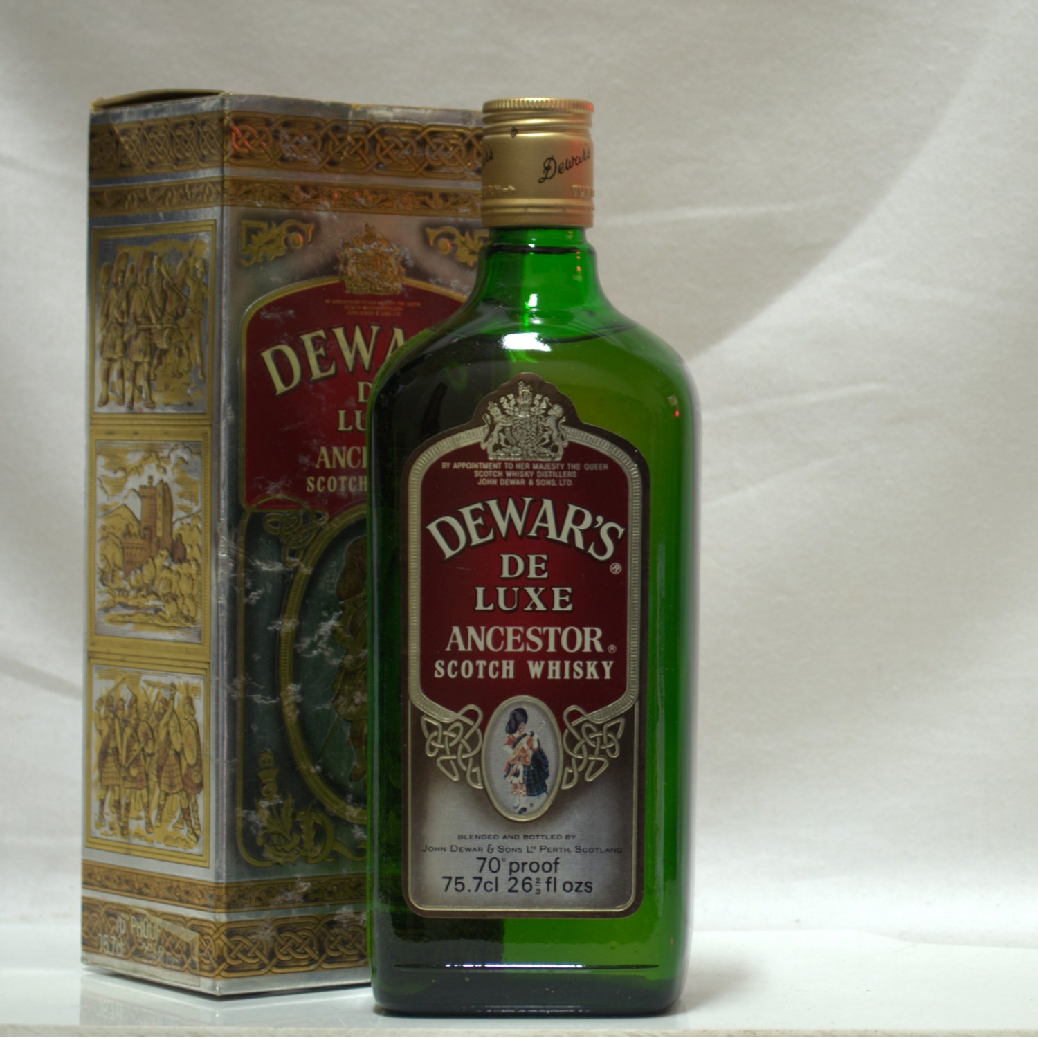 Dewar's De Luxe Ancestor 75.7cl/26 2/3rds fl oz | The 28th Auction