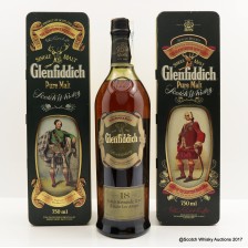 GLENFIDDICH 18 YEAR OLD ANCIENT RESERVE WITH PERSONALISED LABEL AND 2 X GLENFIDDICH CLANS TINS