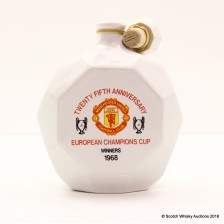 MANCHESTER UNITED 25TH ANNIVERSARY OF 1968 EUROPEAN CUP WIN CERAMIC DECANTER